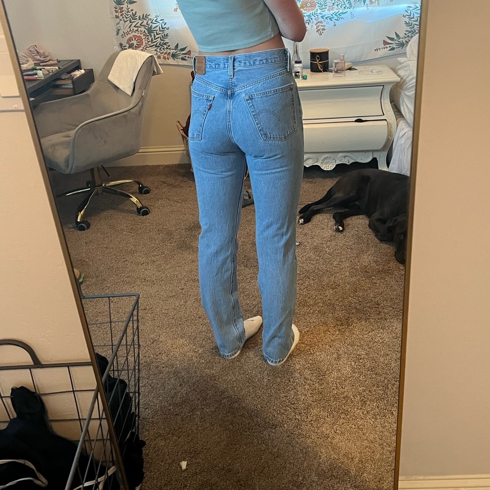 Levis 501 size 25
